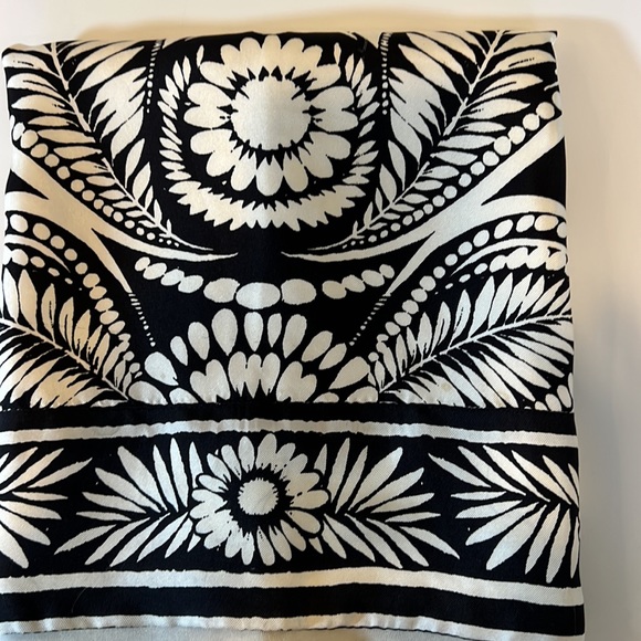 Banana Republic silk black and white skirt size 6 beautiful pattern lined career - Picture 4 of 11